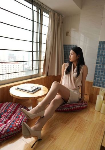 欧美丝袜自拍_乱人伦精品视频在线观看