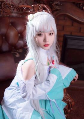 国产精品黑皮裤_4K电影完整版
