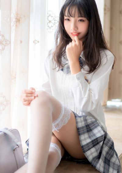 国产高清不卡电影_十万网红美女美酱