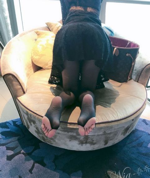 国产女包排行榜前十名_清晰免费影视在线观看