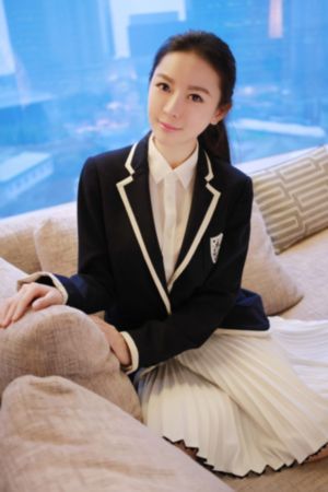国产一区二三区好的精华液_1080P全集免费播放