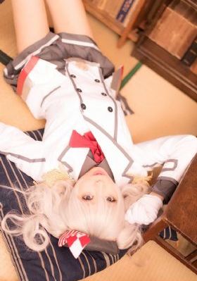 欧美明星深v礼服_BD高清完整版