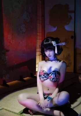 欧美人妖兽皇_4K电影完整版