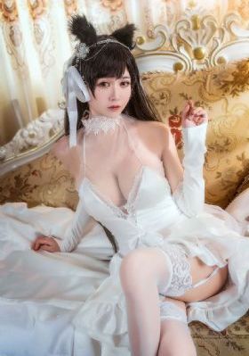 国精产品一区二区三传媒公司_高清完整版免费在线观看